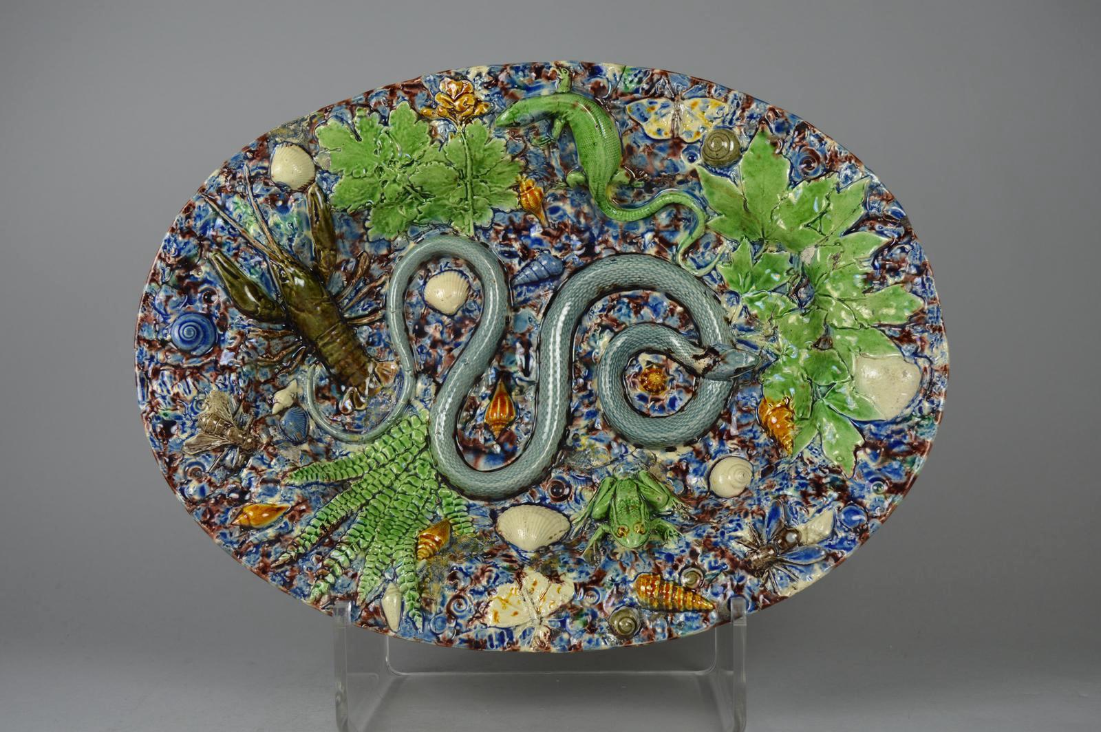 Dish with sea creatures